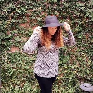 Meet your Posher, Jenica